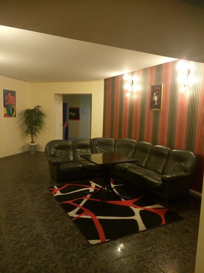 Vaivorykste Otel Šiauliai Dış mekan fotoğraf
