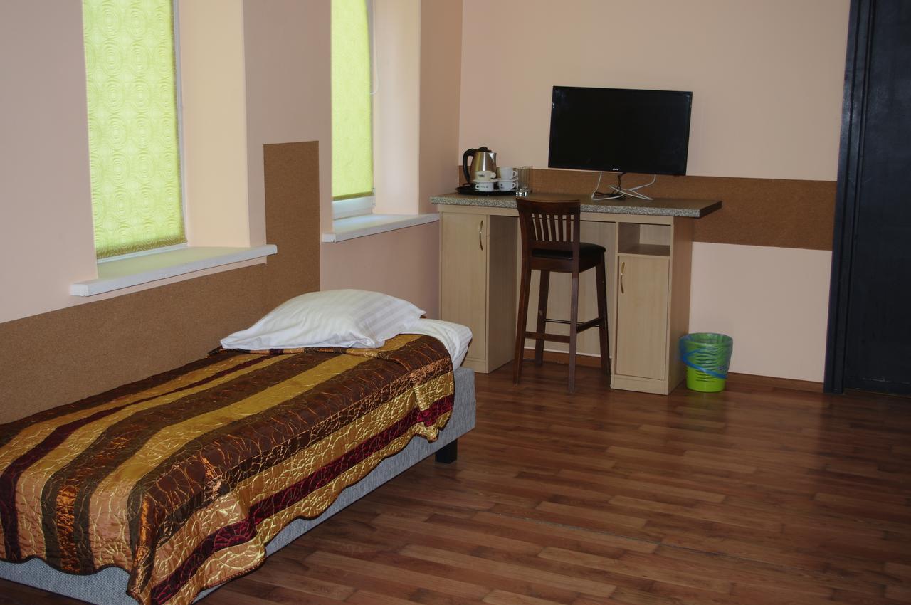 Vaivorykste Otel Šiauliai Dış mekan fotoğraf