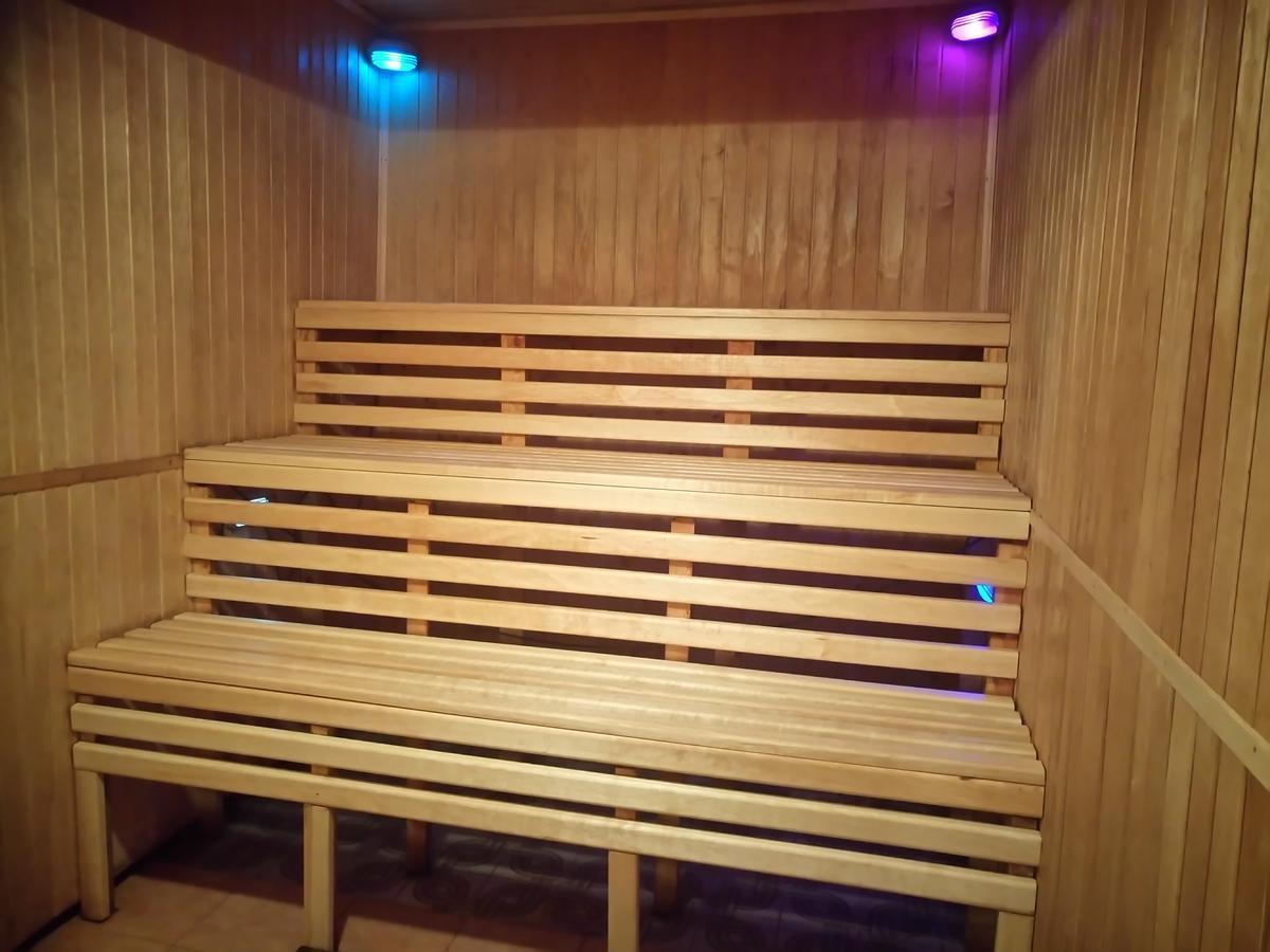 Vaivorykste Otel Šiauliai Dış mekan fotoğraf